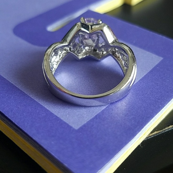 NWOT Purple Faux Gem Ring! - Picture 5 of 6